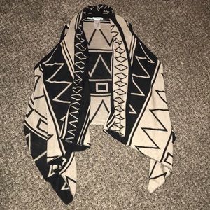 Aztec Printed High-Low Vest